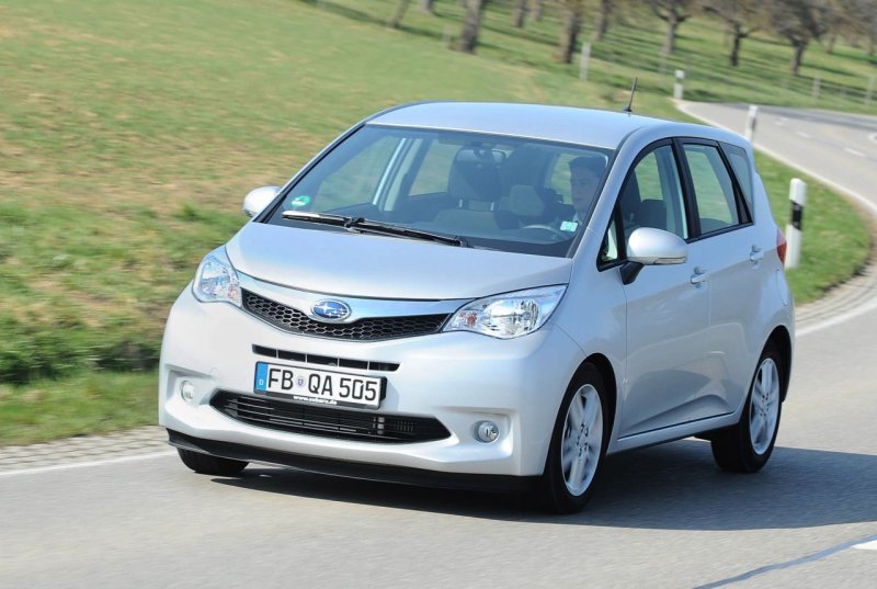 Subaru Trezia 2014