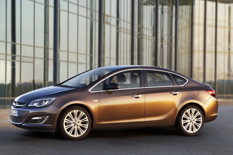 Opel Astra sedan