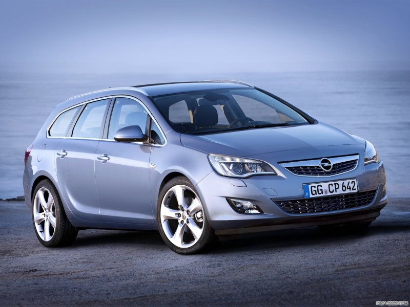 Astra Sports Tourer 2011