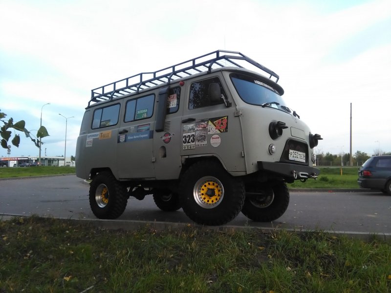 УАЗ 2206 33 колеса