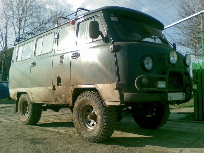 УАЗ 452 на 31 колесах