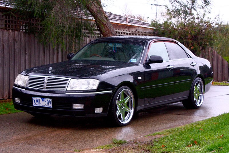 Nissan Cedric 2000
