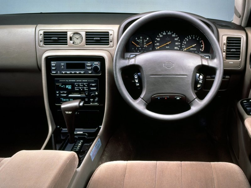 Nissan Cedric y32 салон