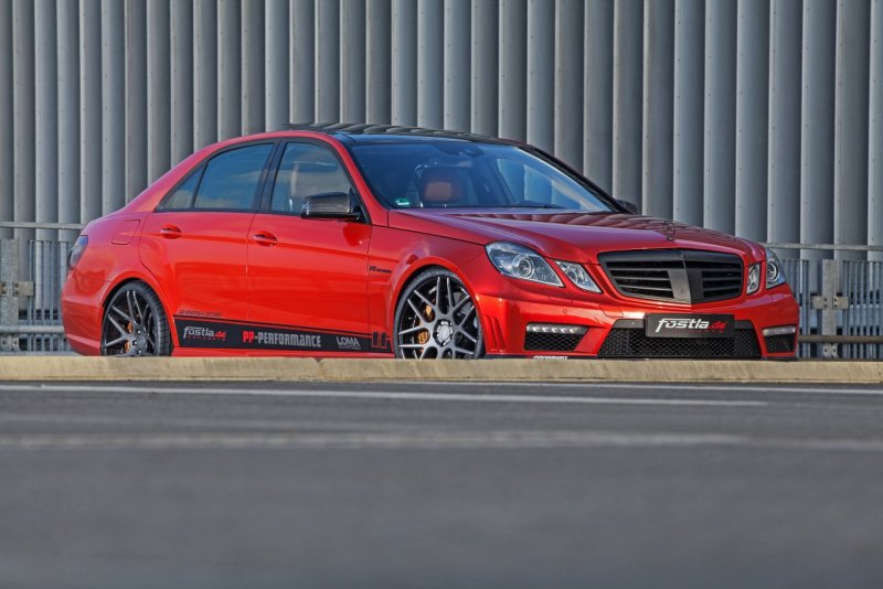 Mercedes Benz e63 AMG