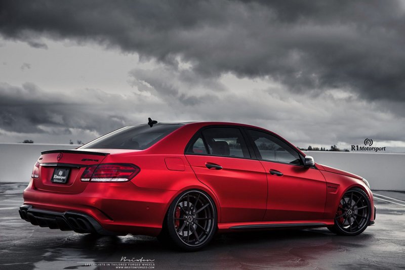 Mercedes e63 AMG