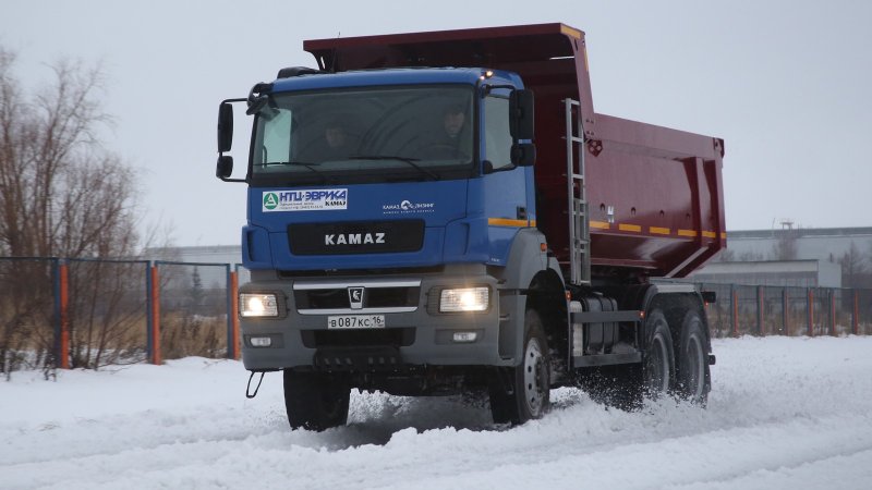КАМАЗ-65802 (6х6) — самосвал