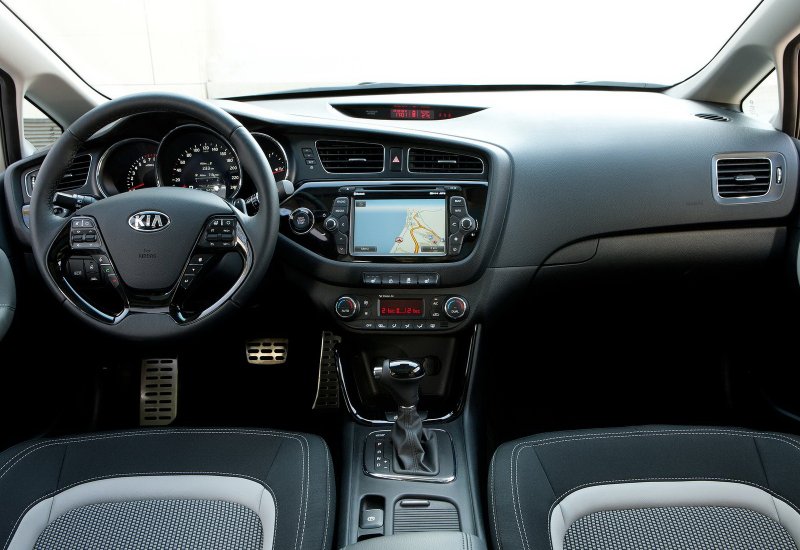 Kia Ceed 2016 салон