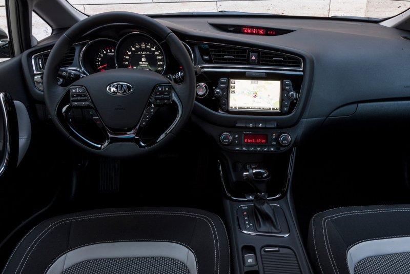 Kia Ceed 2016 салон