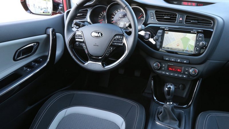 Kia Ceed SW интерьер