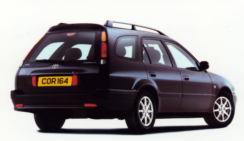 Toyota Corolla 2000 универсал