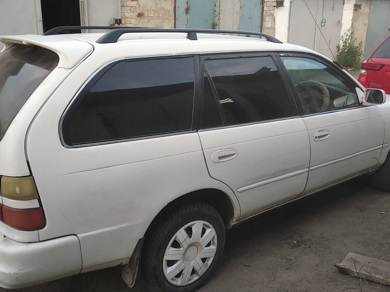 Toyota Corolla 1999 универсал