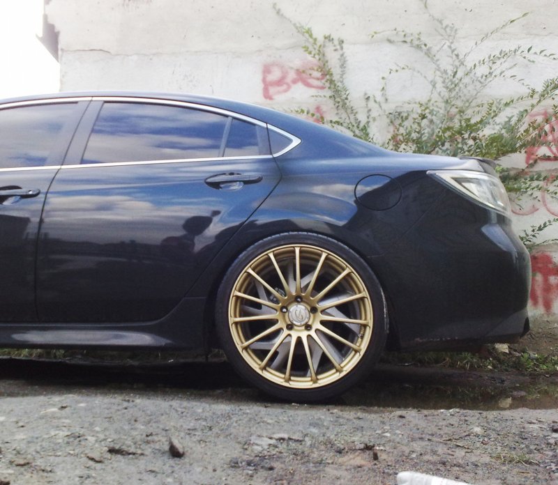 Mazda 6 GH на 19 колесах 235 35