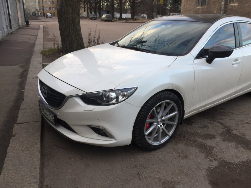 Mazda 6 белая r 19