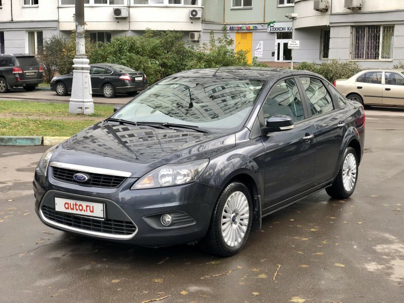 Ford Focus 2 Рестайлинг седан серый