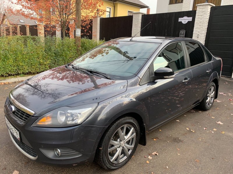 Ford Focus 2 Рестайлинг серый