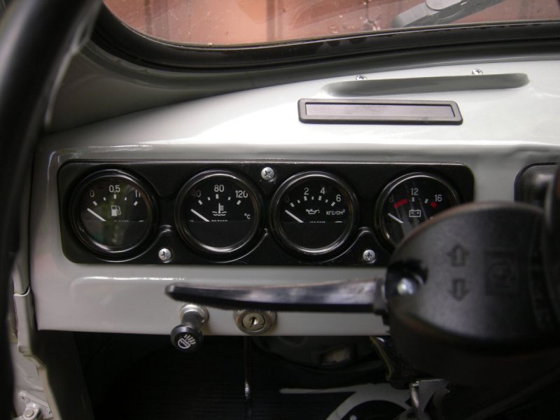 УАЗ 3909 приборная панель