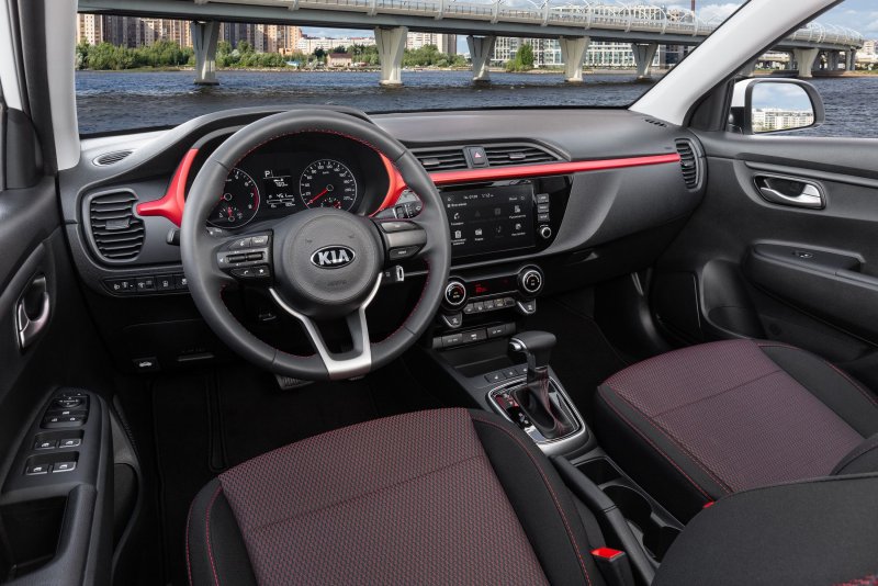 Kia Rio 2021 салон
