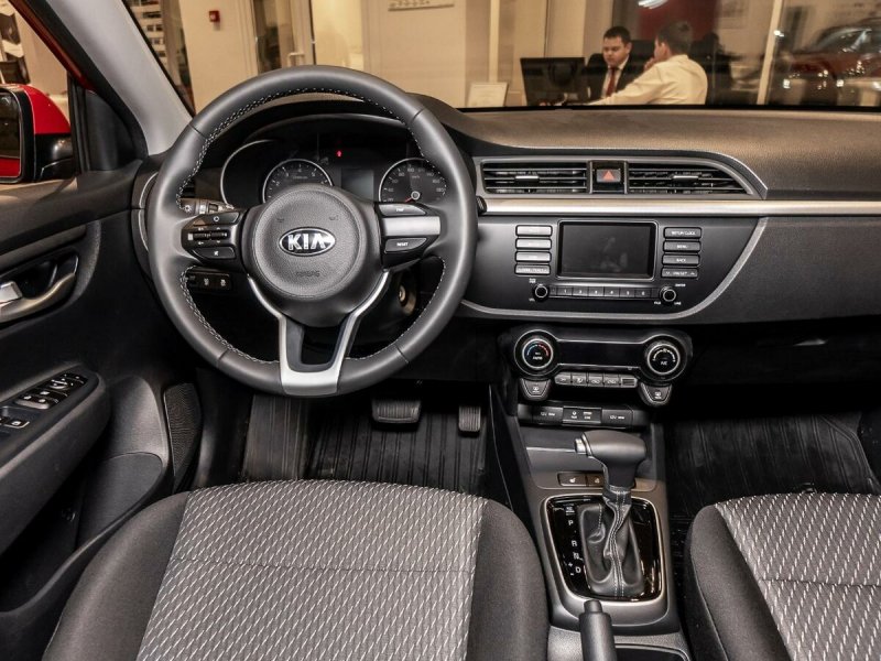 Kia Rio x-line 2019 салон