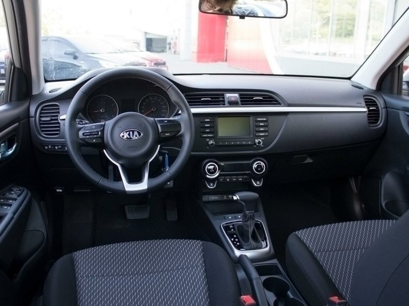 Kia Rio x-line 2018 комплектации