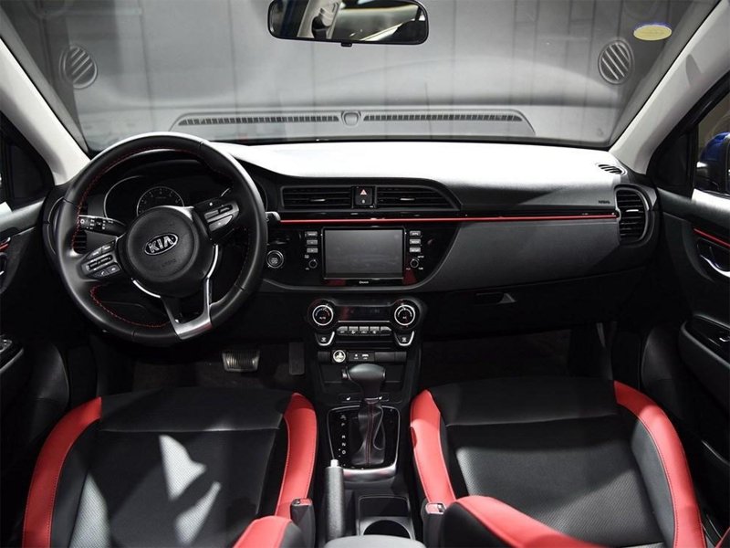 Kia Rio 2018 салон
