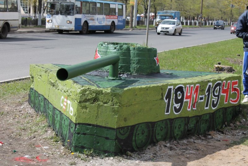 Танк т-34 в грязи