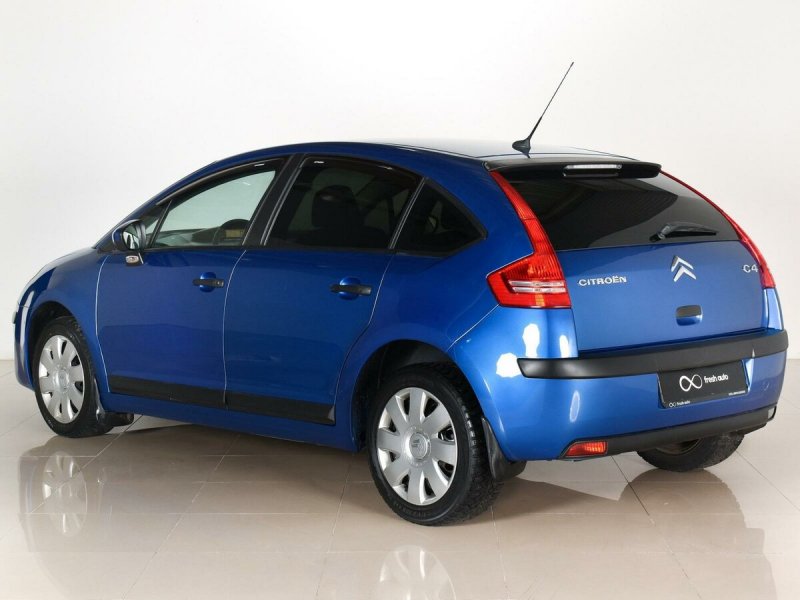 Синий Citroen