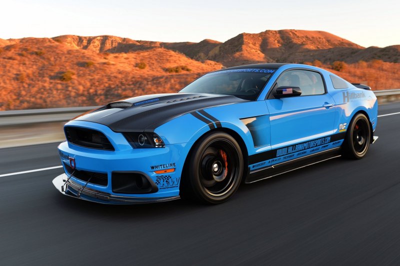 Ford Mustang 4