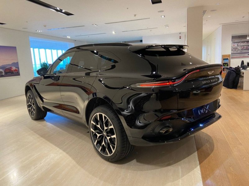 Aston Martin DBX
