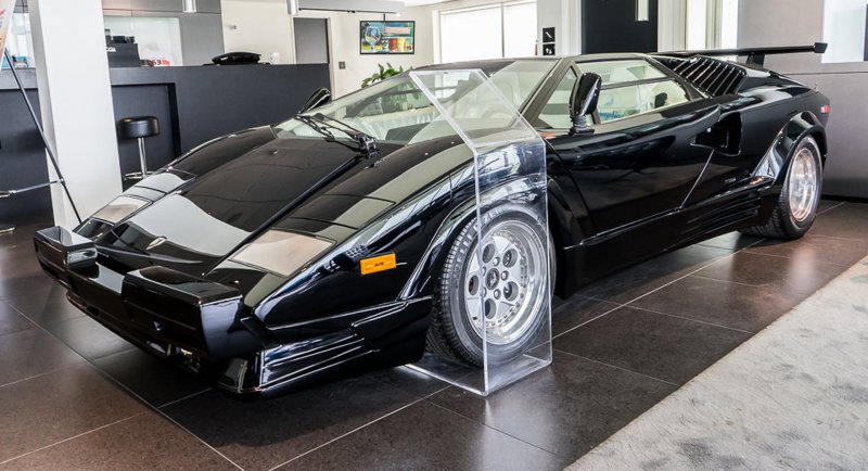 Lamborghini Countach 2020