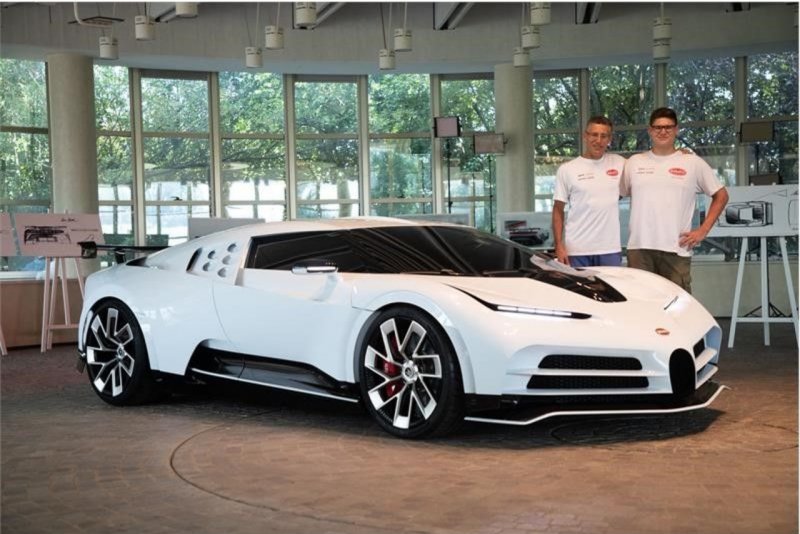 Bugatti eb110 super Sport hommage