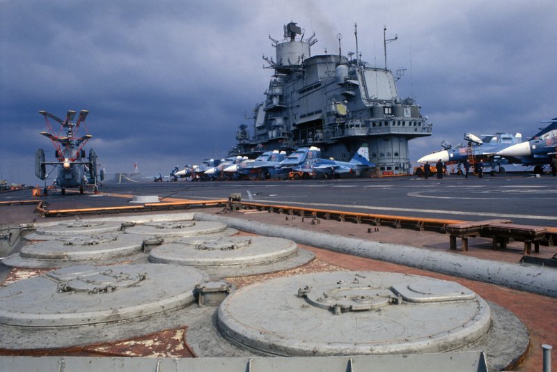 Новый атомный авианосец «Москва»
