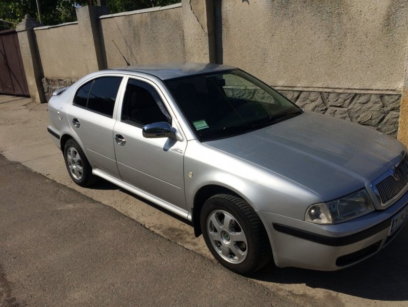 Шкода Октавия 1999