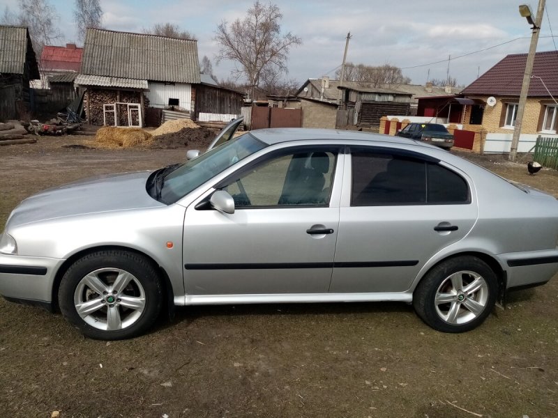 Шкода Fabia 2000