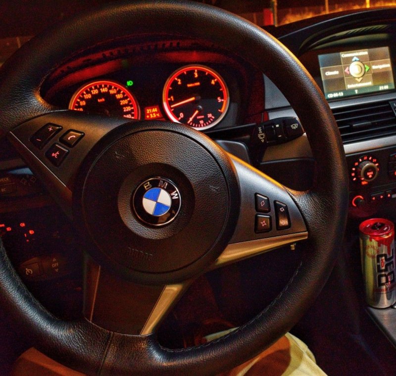 BMW m5 e60 салон ночью