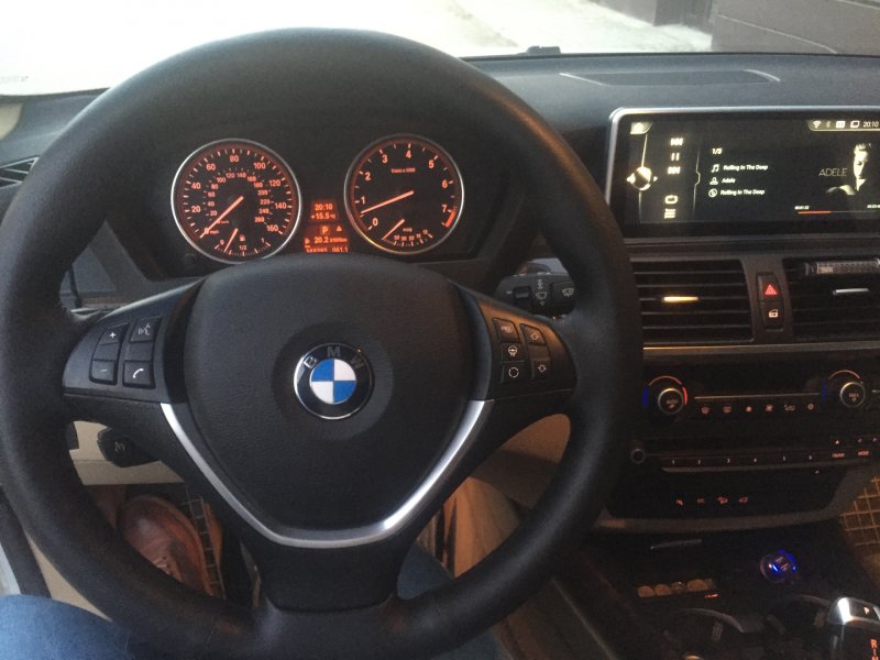 BMW x5 e70 за рулем