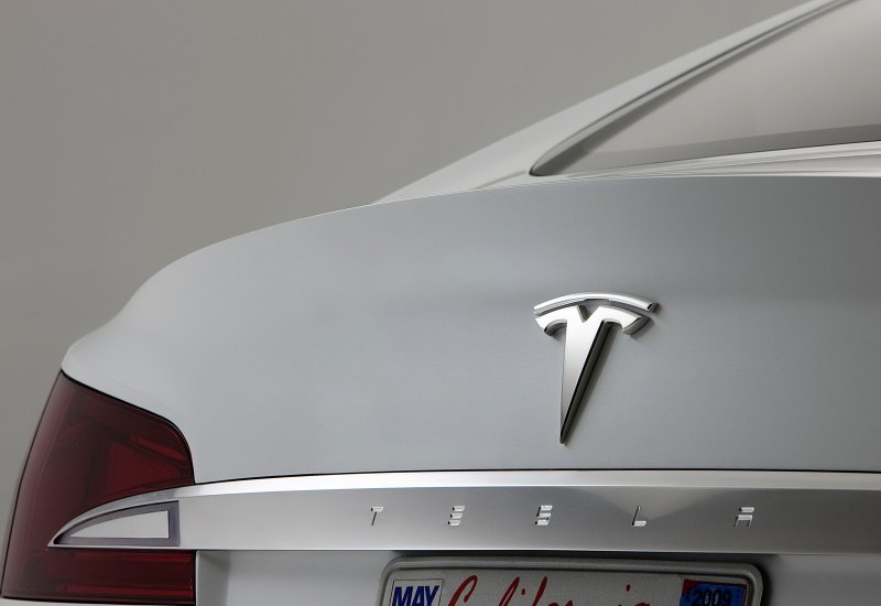 Tesla марка