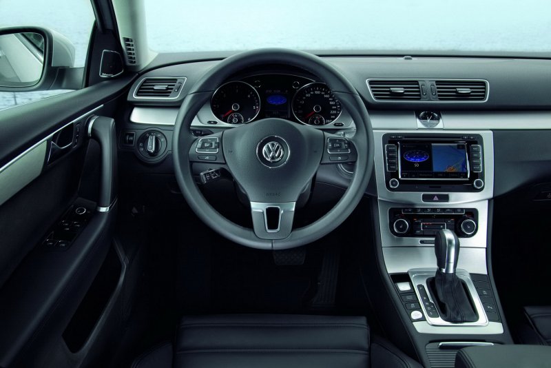 Volkswagen Passat b7 салон