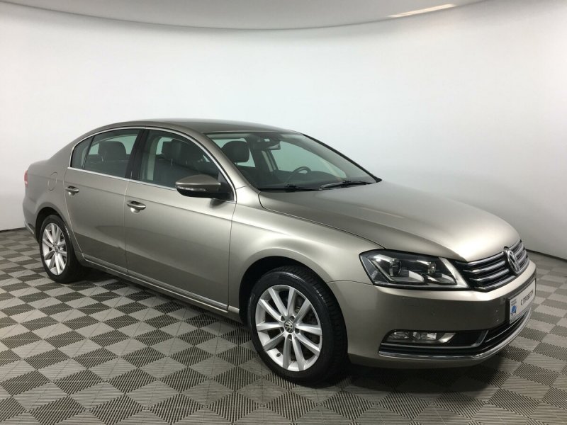 Volkswagen Passat b7 седан