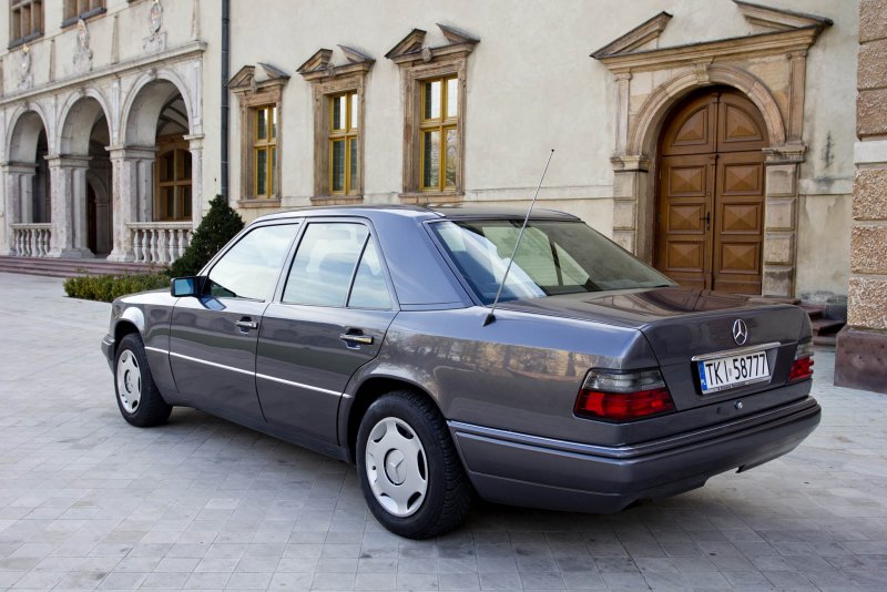 Мерседес 124 1994