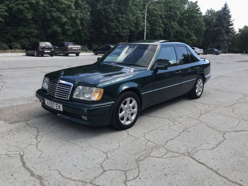 Mercedes Benz 124 1995