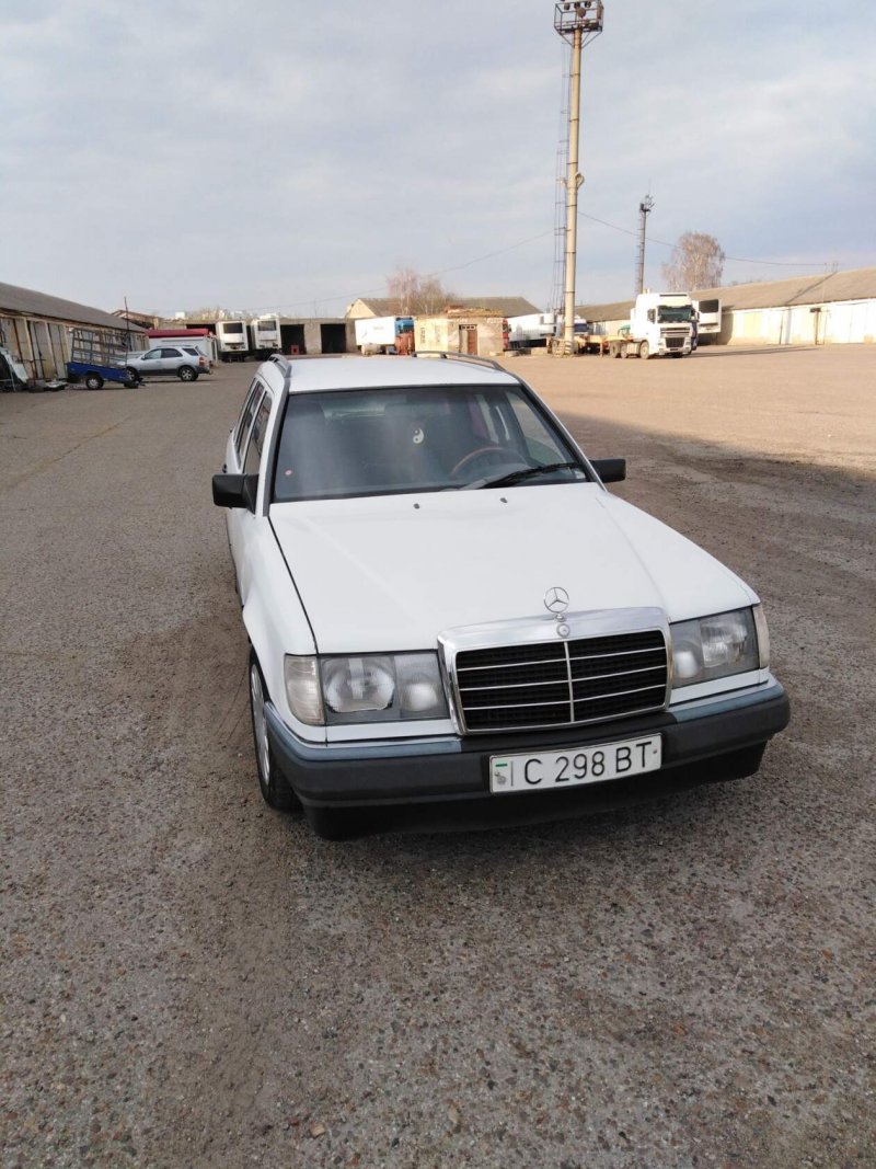 Мерседес 124 2.4 дизель