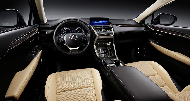 Lexus NX 300h салон