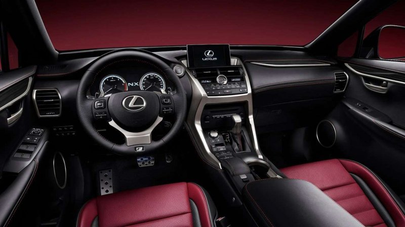 Lexus NX 200 салон