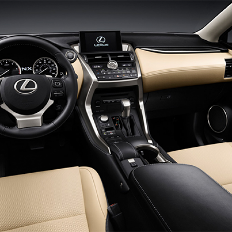 Лексус NX 200 салон