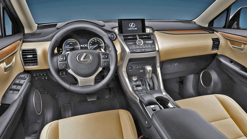 Lexus NX 300 салон