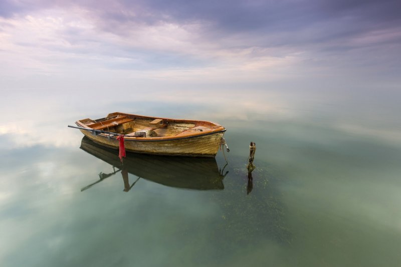 Лодка на воде
