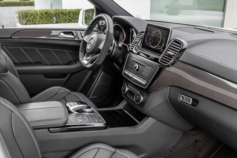 Mercedes Benz GLE 53 Interior