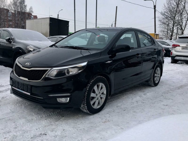 Kia Rio 2018 черная