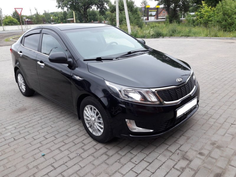 Kia Rio 2014 черная