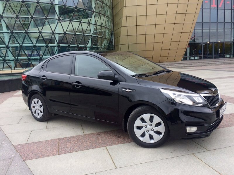 Kia Rio 2016 черная